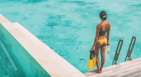 Wybór spodenek do pływania: basen, plaża, trening? Poradnik eksperta